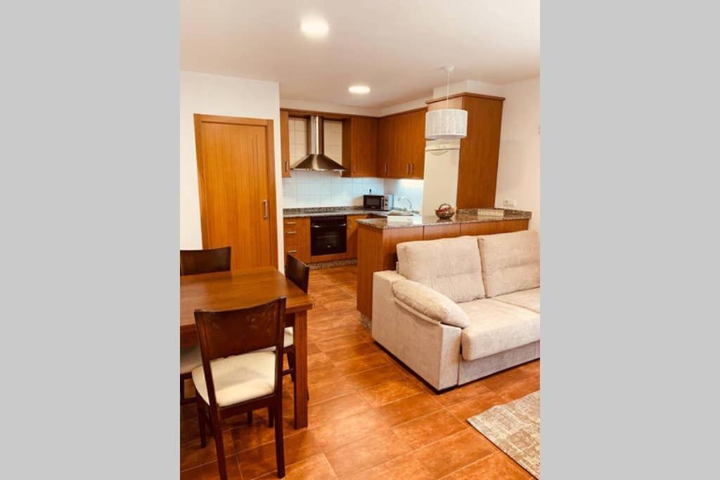 Апартаменты Apartamento Tara Кальдас-де-Рейес Экстерьер фото